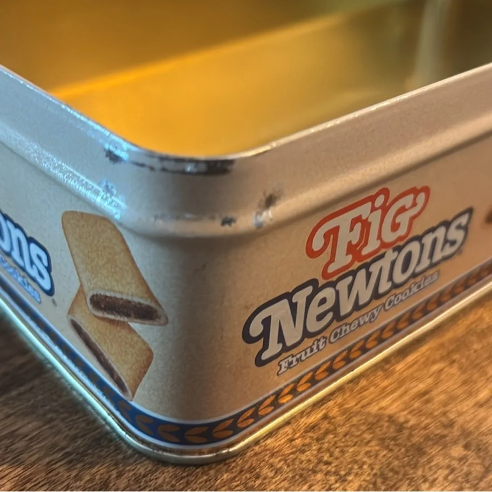 Vintage Fig Newton Anniversary tin - Picture 4 of 5